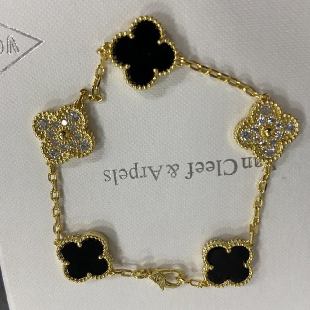 Van Cleef & Arpels bracelet